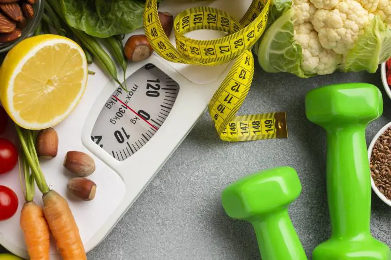 "La dieta non funziona". Ecco le quattro regole dell'esperto per dimagrire