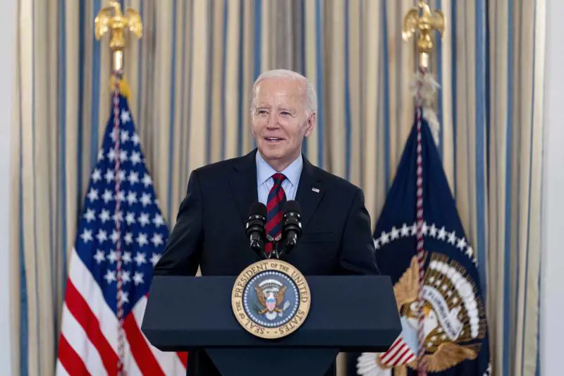 Il discorso, poi il bagno di folla: cosa è successo a Biden a Capitol Hill