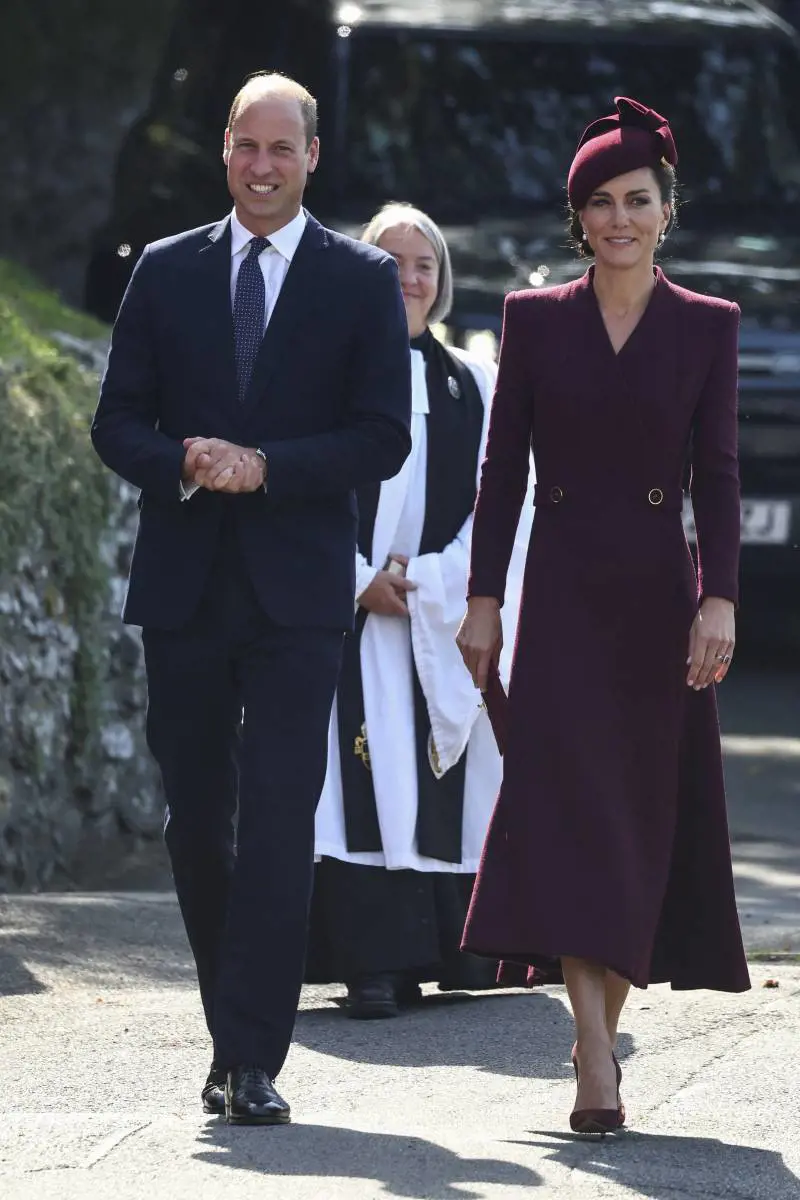 “Non pensa...”. Così William evita le domande su Kate