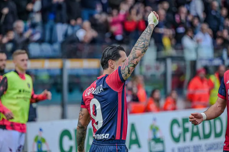 Il Cagliari cala il poker contro la Salernitana: ora la salvezza è più vicina