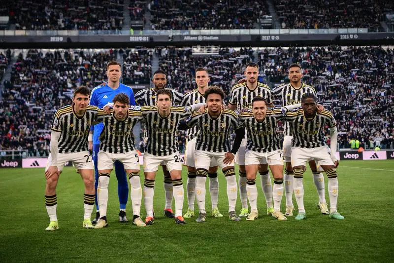 Juve "kafkiana". Ammucchiate tra Europa e salvezza
