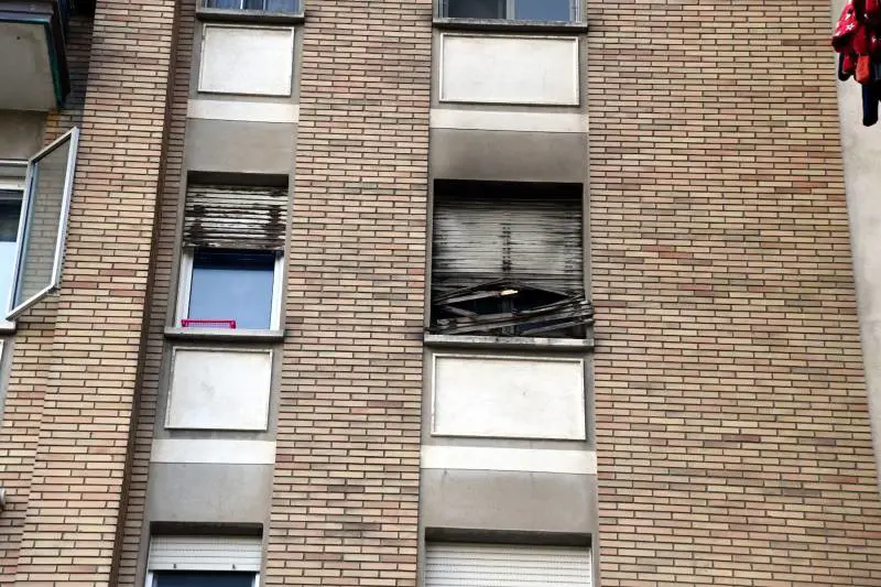 L'appartamento di Bologna dove si è sviluppato l'incendio