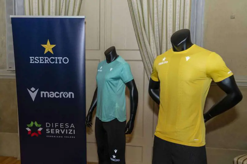 La capsule collection di Macron ed Esercito: tra stile, eleganza e Made in Italy