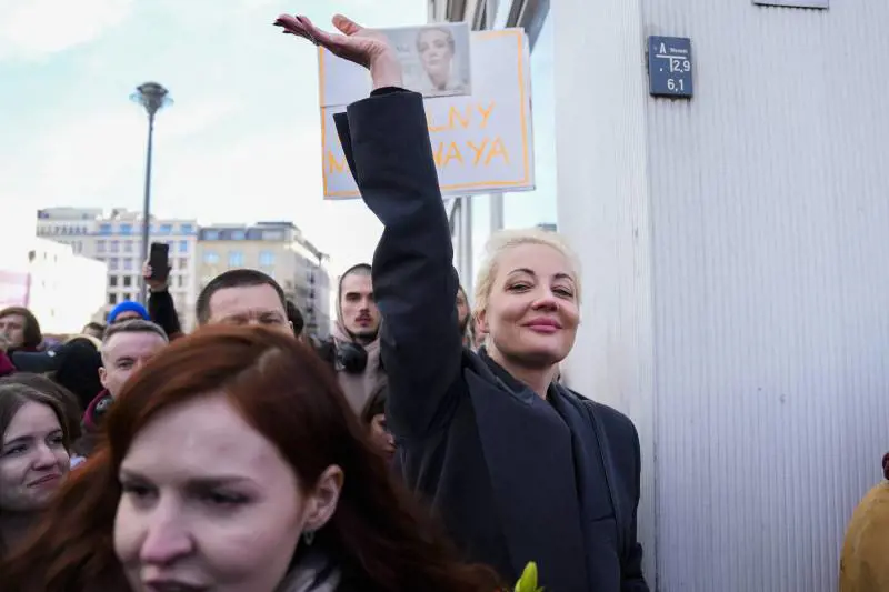 File a mezzogiorno e decine di arresti. La protesta dei russi nel nome di Navalny