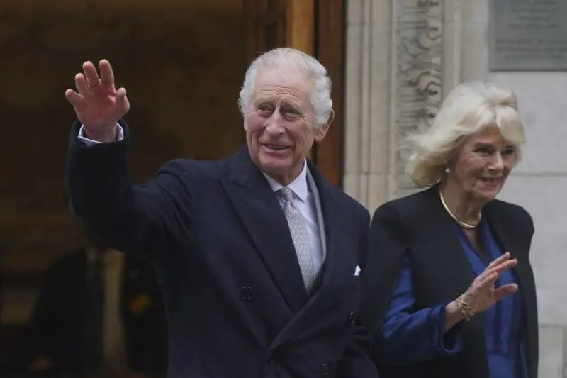 “Carlo III è morto”, ma è una bufala diffusa dai media russi
