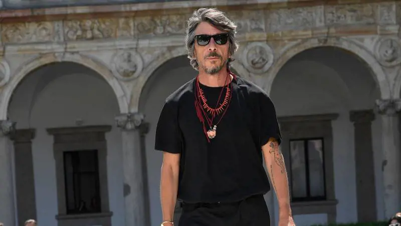 Pierpaolo Piccioli lascia Valentino. L'inaspettato addio del direttore creativo della maison