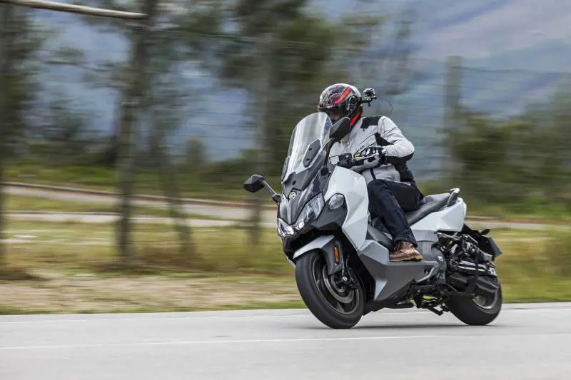  Maxsym TL 508, lo scooterone di casa Sym divertente come una moto