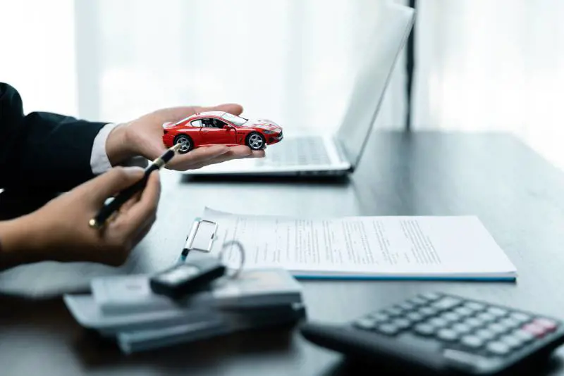 Come cointestare un'auto già intestata e quali sono i vantaggi 