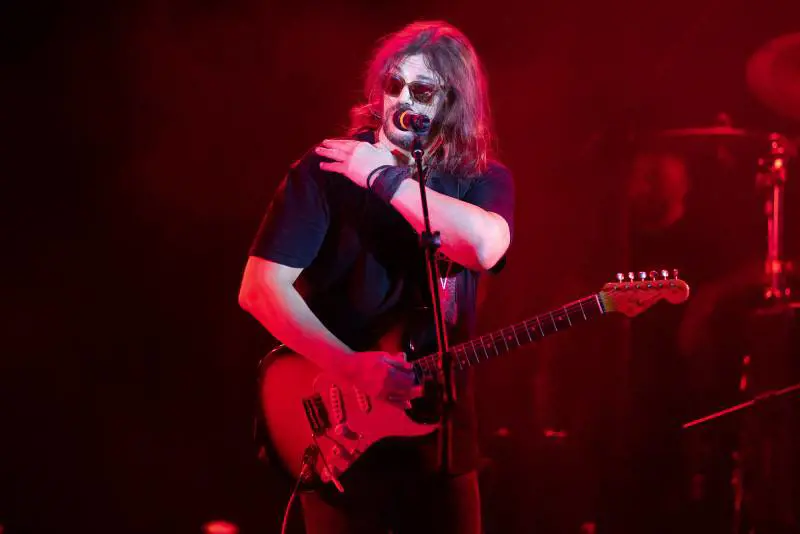 "Ero arrabbiato". Gianluca Grignani rompe il silenzio dopo la sfuriata al concerto di Novara