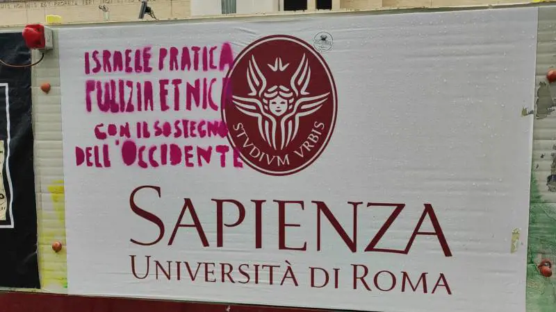 “Fuori Israele”. Anche alla Sapienza l’odio dei collettivi: tensioni all’università