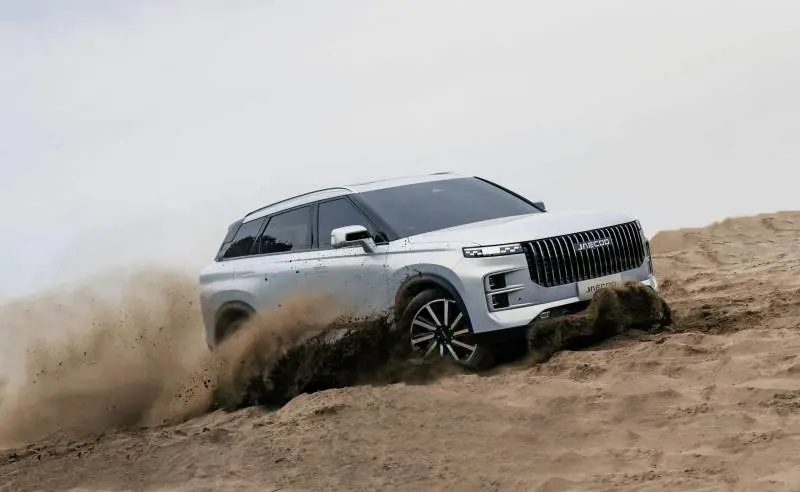 Jaecoo J7, il nuovo Suv di Casa Chery, mostra i "muscoli"