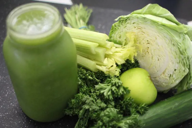 Dieta detox (post feste): 12 ingredienti che non possono mancare
