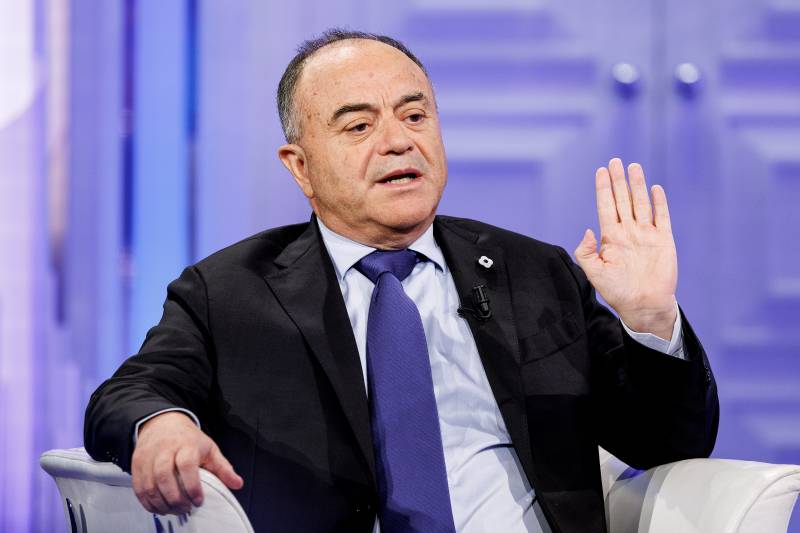 Gratteri alla ricerca di audience