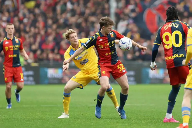 Genoa-Frosinone: i liguri scappano, gli ospiti li riprendono. È 1-1 al Ferraris