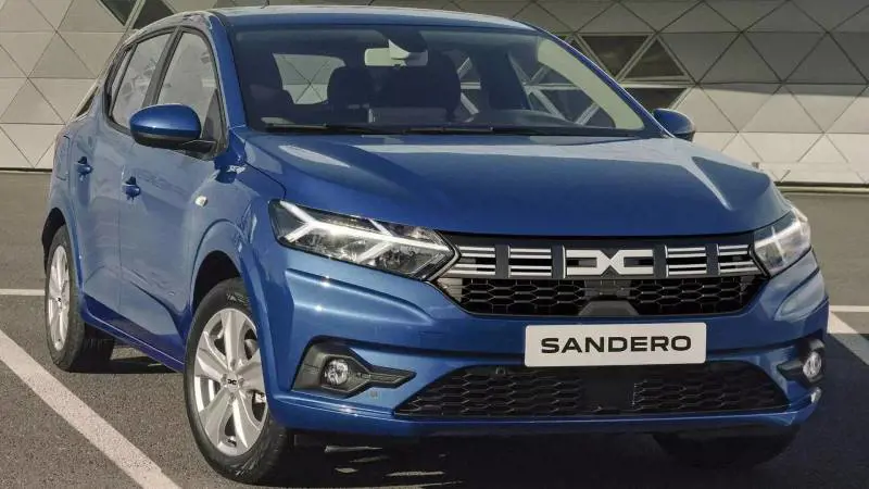 Dacia Sandero batte Tesla e Volkswagen: è lei l’auto più venduta in Europa