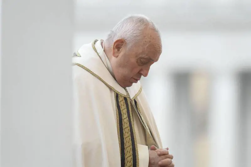 "Al funerale voglio una bara semplice"