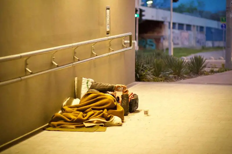 Sos casa, quasi 6 milioni di persone in stato di indigenza assoluta