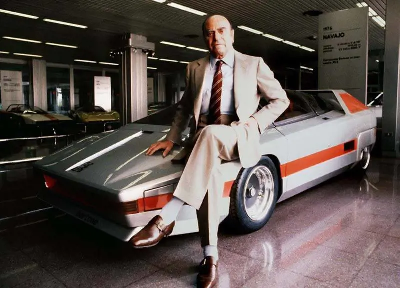 Nuccio Bertone e l'Alfa Romeo Navajo (Wikipedia)