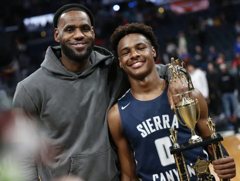 Bronny James, il figlio di LeBron in bilico tra Nba e college