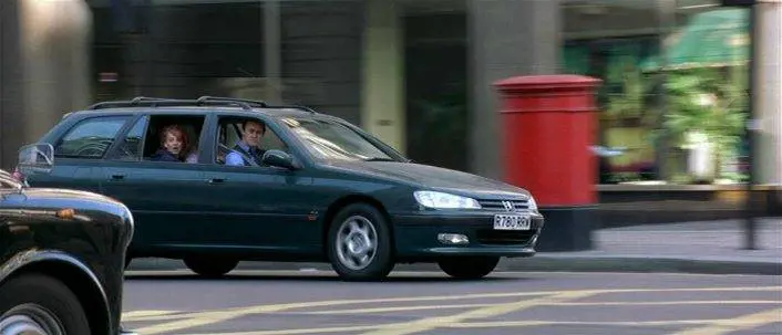 La Peugeot che portò Hugh Grant da Julia Roberts in Notting Hill