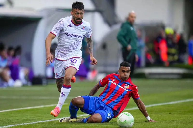 Una Fiorentina scialba non supera il Viktoria Plzen: l'andata di Conference finisce 0-0