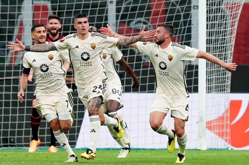 Le pagelle di Milan-Roma: Mancini eroe partita, Dybala inventa calcio. Disastro Leao