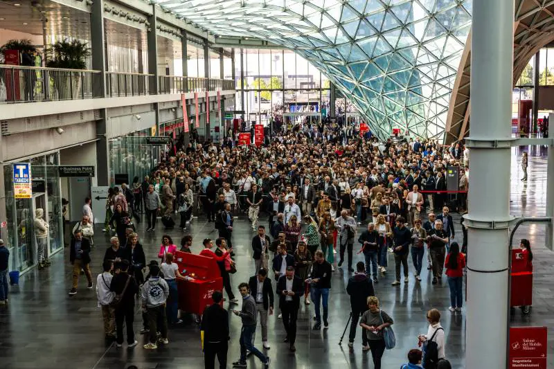 Aperto il Salone del Mobile, la "città intercontinentale" del design e dell'arredo
