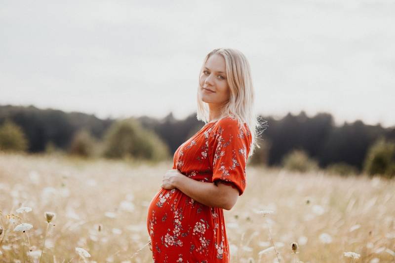 Fare la dieta in gravidanza può provocare una "diapausa embrionale": perché e in quali casi? Lo studio