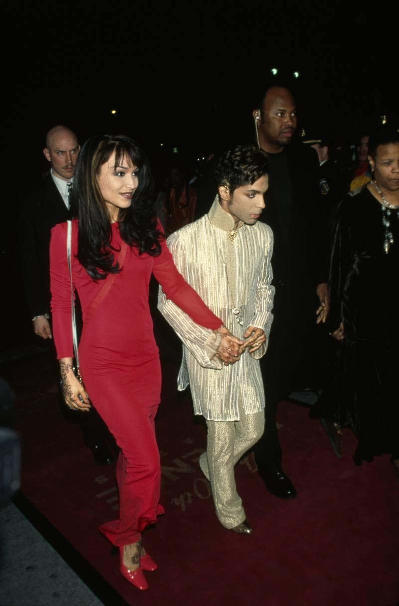 Prince agli Essence Awards con la moglie Mayte Garcia (1997)