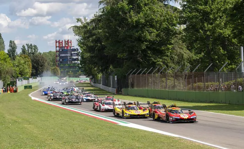 WEC: Imola, la pioggia premia Toyota e tradisce Ferrari Nelle GT3LM doppietta BMW, Valentino Rossi secondo