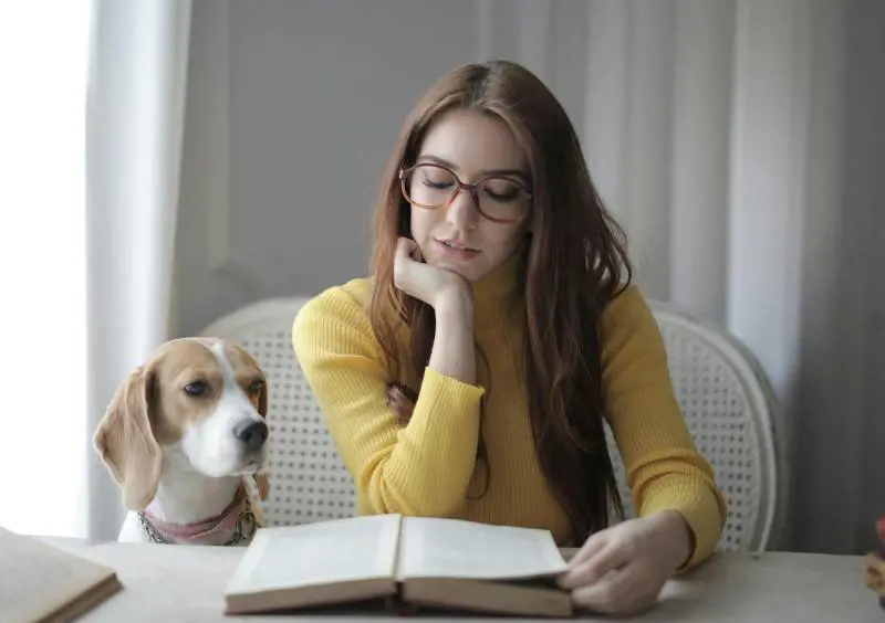 Giornata mondiale del libro: 6 benefici della lettura (toccasana per la mente)