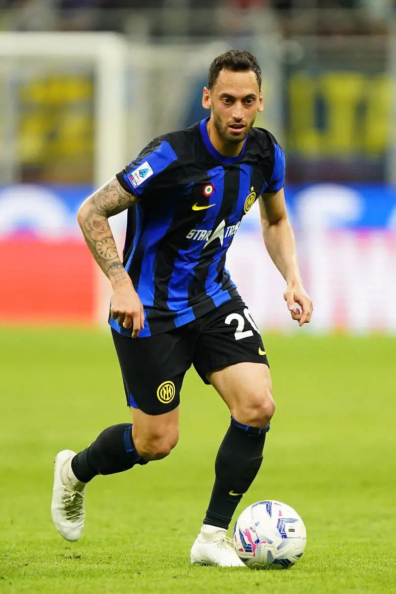 Calhanoglu in questura: "Parlavo con gli ultrà anche se la società mi aveva sconsigliato"