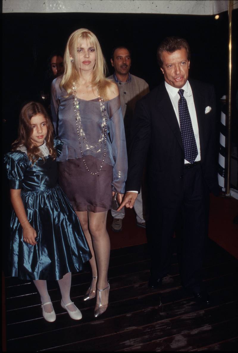 Vittorio Cecchi Gori e Rita Rusic e la figlia Vittoria a un gala (1999)