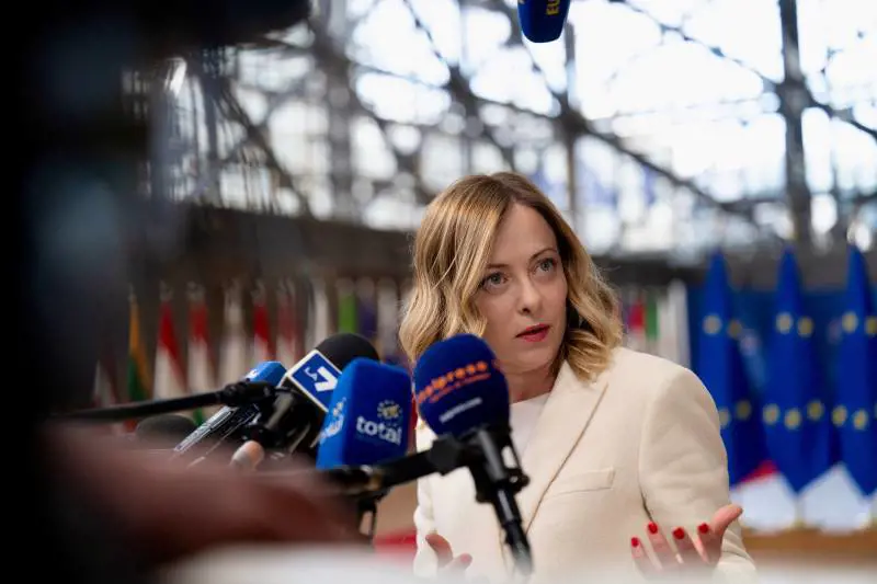 Meloni in equilibrio in Ue: le divisioni Ecr e l'ombra di Draghi