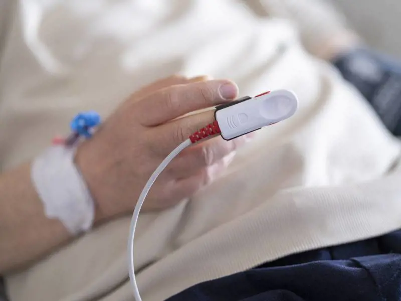 Covid, il caso record di un paziente: positivo per 613 giorni
