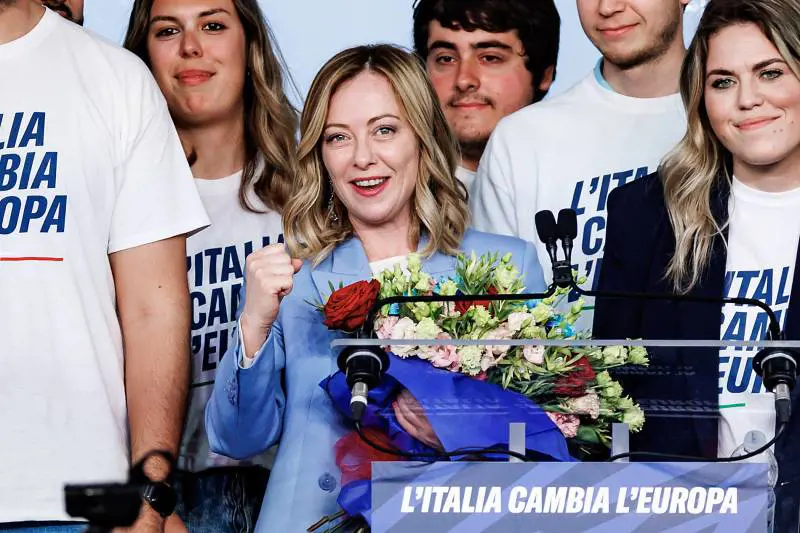 La Meloni e le Europee: "Sulla scheda scrivete solo Giorgia. Mi rende fiera"
