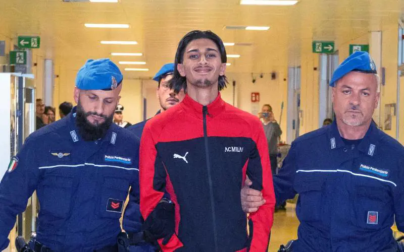 Baby Gang torna in cella: "Con i post vìola i domiciliari"