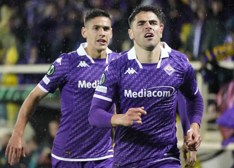 Nzola la decide all'ultimo, la Fiorentina batte il Club Brugge 3-2