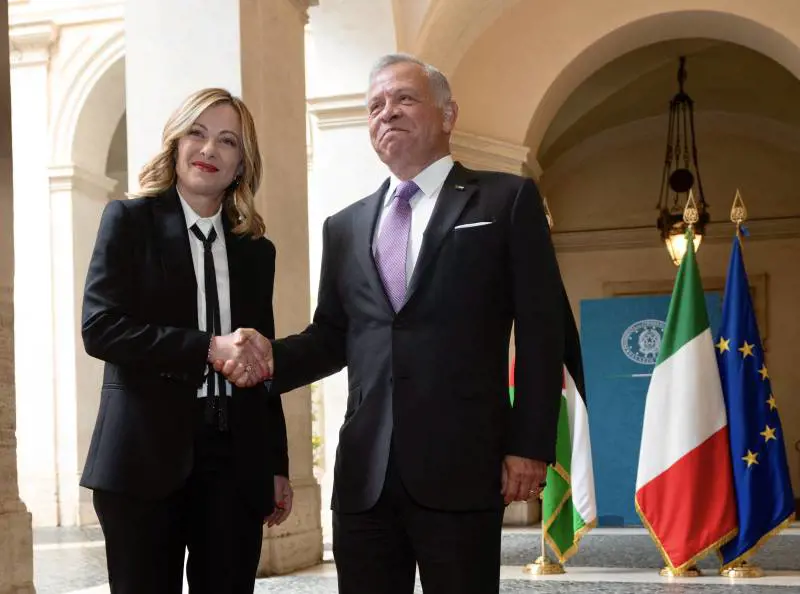 Meloni: l'intervento di terra non è nell'agenda del G7