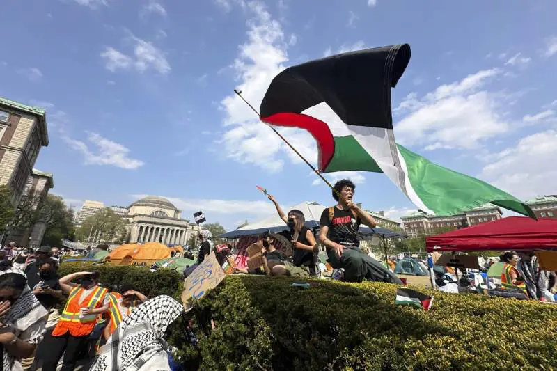 Non difese gli studenti ebrei, via 400 milioni alla Columbia. Messaggio ad Hamas e Iran