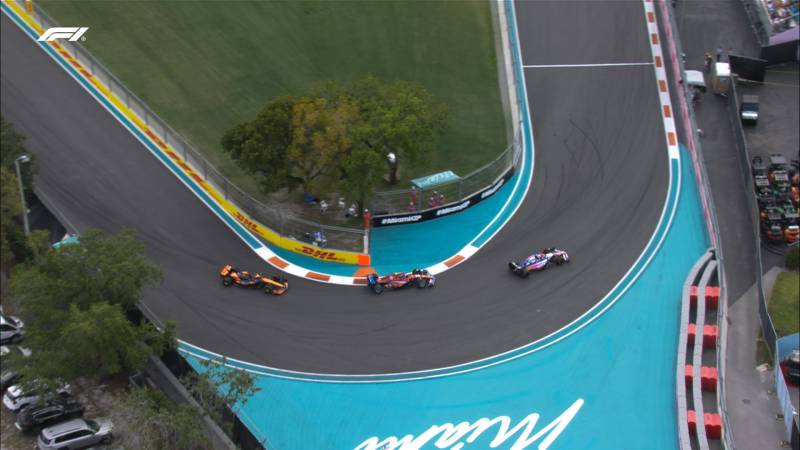 F1 Miami sprint race Ricciardo Sainz Piastri