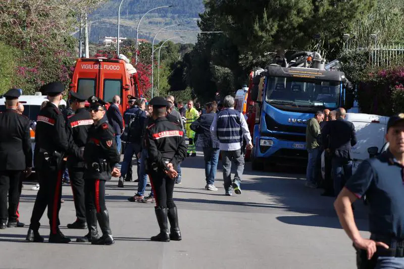 Le esalazioni e l'assenza di precauzioni: così si è consumata la tragedia di Casteldoccia