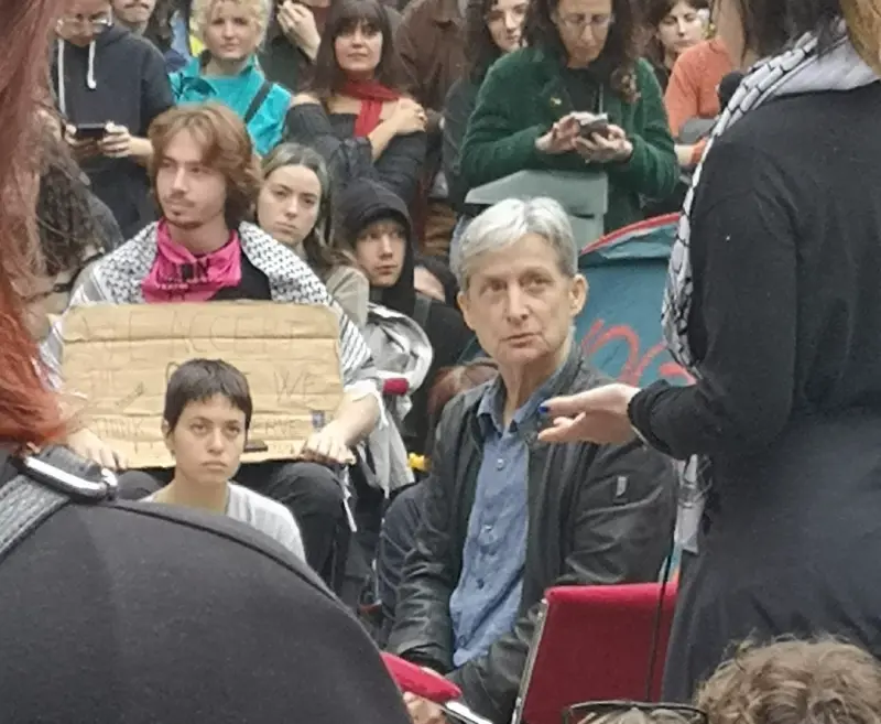 Intifada negli atenei e "cattivi maestri": a Bologna la filosofa ebrea pro-Gaza