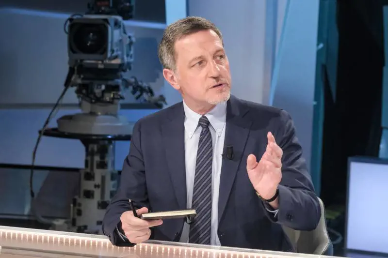 "Gesto sgradevole". Giannini ora si rimangia tutto su Prodi: ecco cosa ha detto da Floris