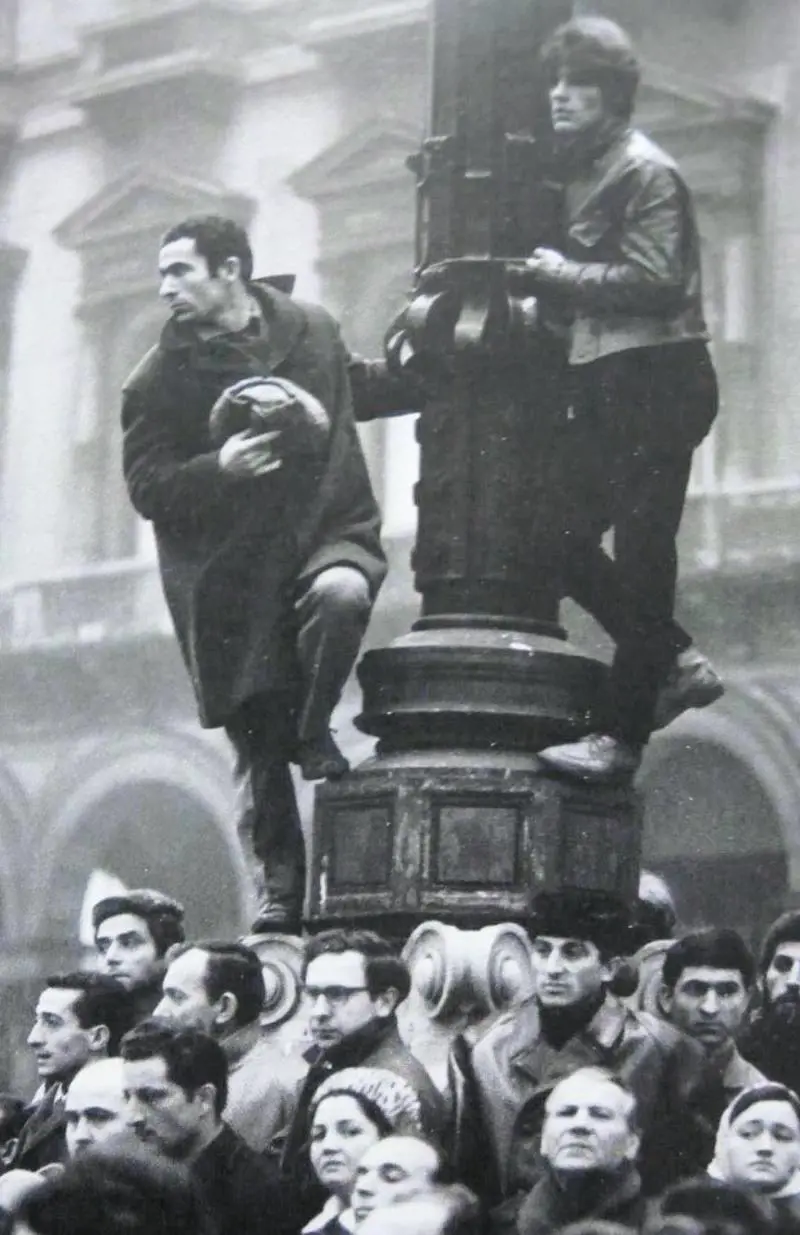 Quei funerali a Milano e la democrazia in lutto