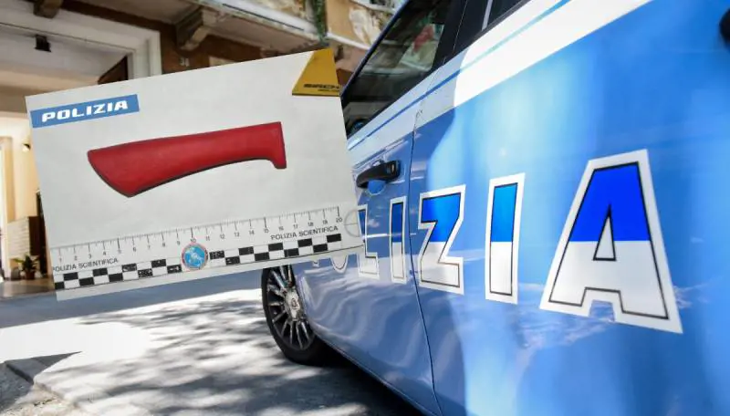 Poliziotto accoltellato, Sala scarica le responsabilità sul governo: "Non fa i rimpatri" 