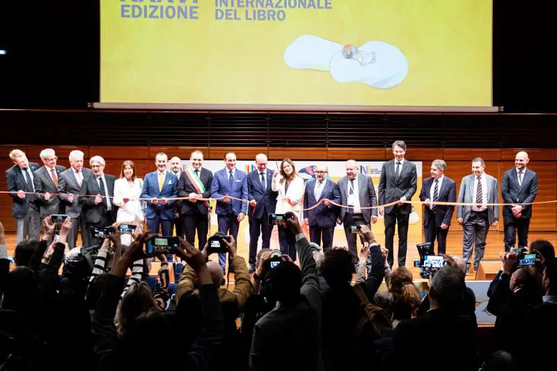 Il Salone bipartisan
