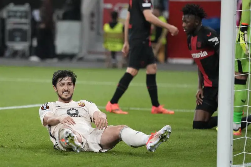 Roma, sogno di rigore. Poi un autogol la gela