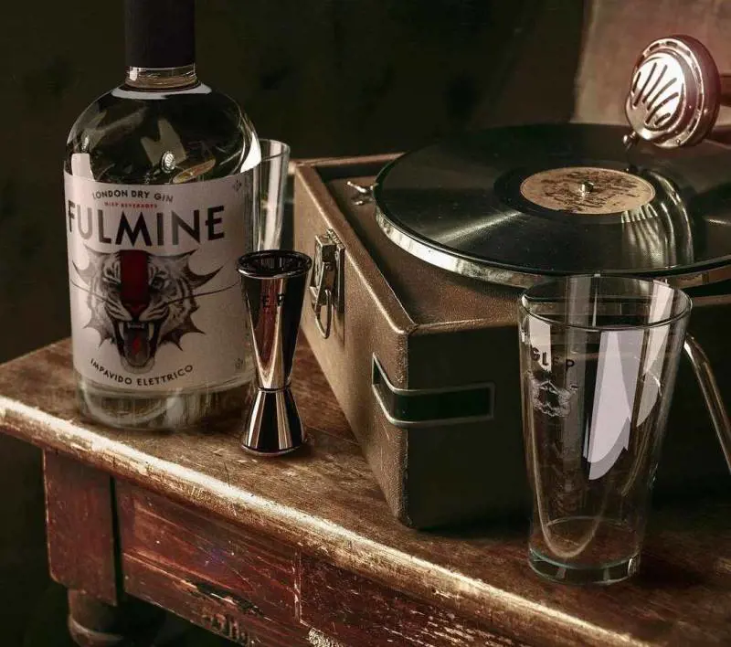 Fulmine, un gin elettrizzante