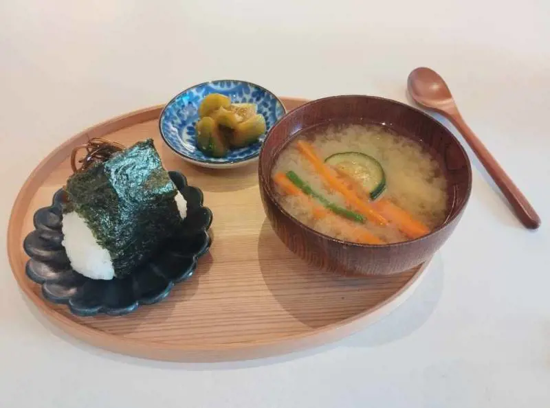 Emoraya, la colazione